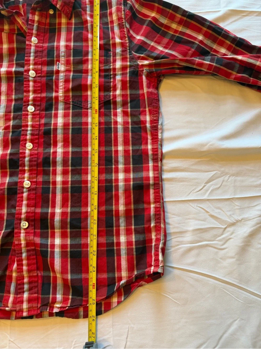 Levi's Red and Black Plaid Short-Sleeve Button-Down Shirt
